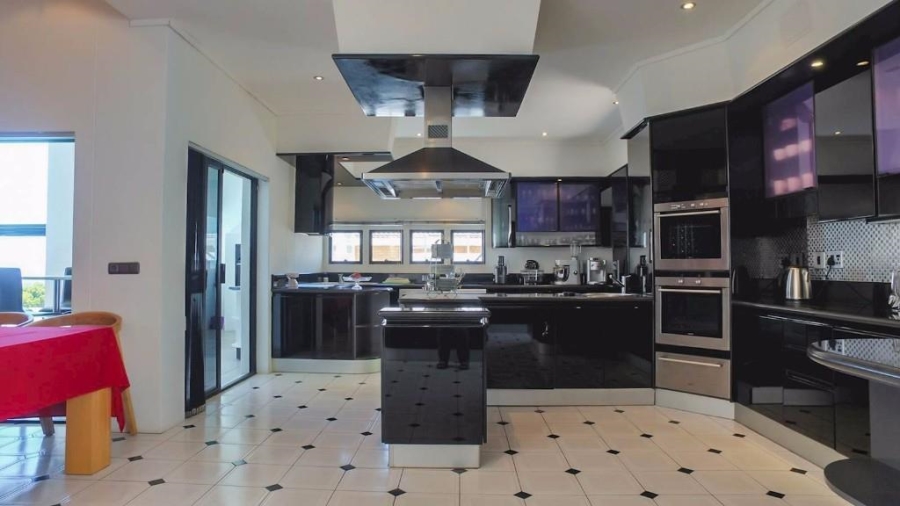 To Let 4 Bedroom Property for Rent in Plattekloof Western Cape